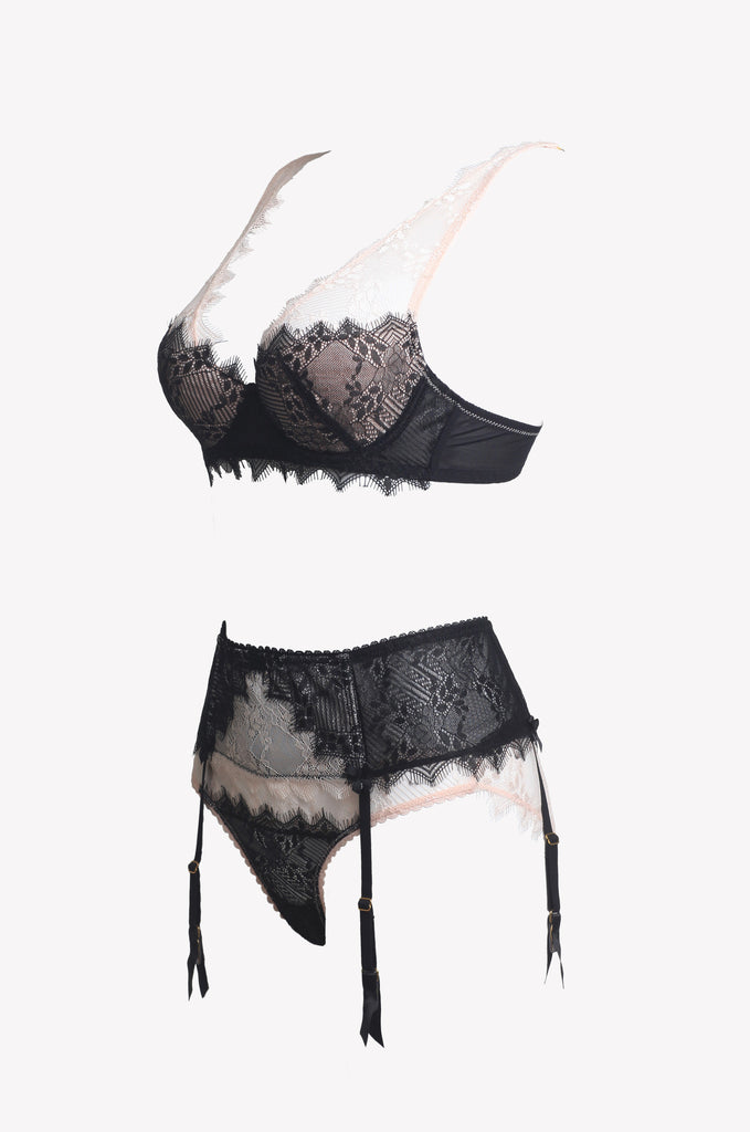Mimi Holliday Brief