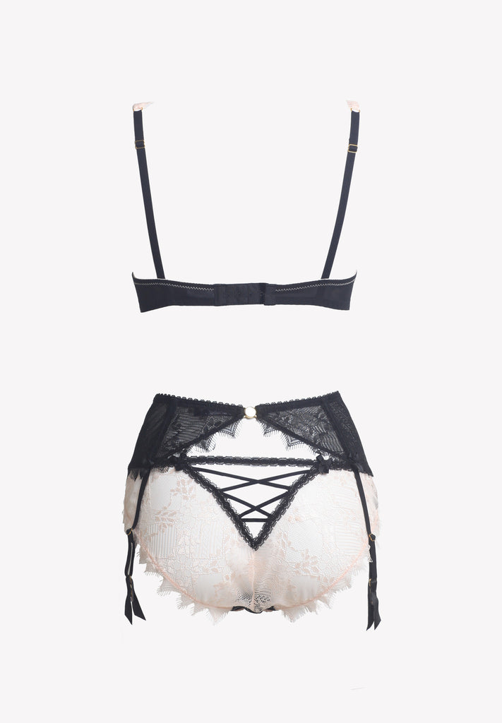 Mimi Holliday Brief